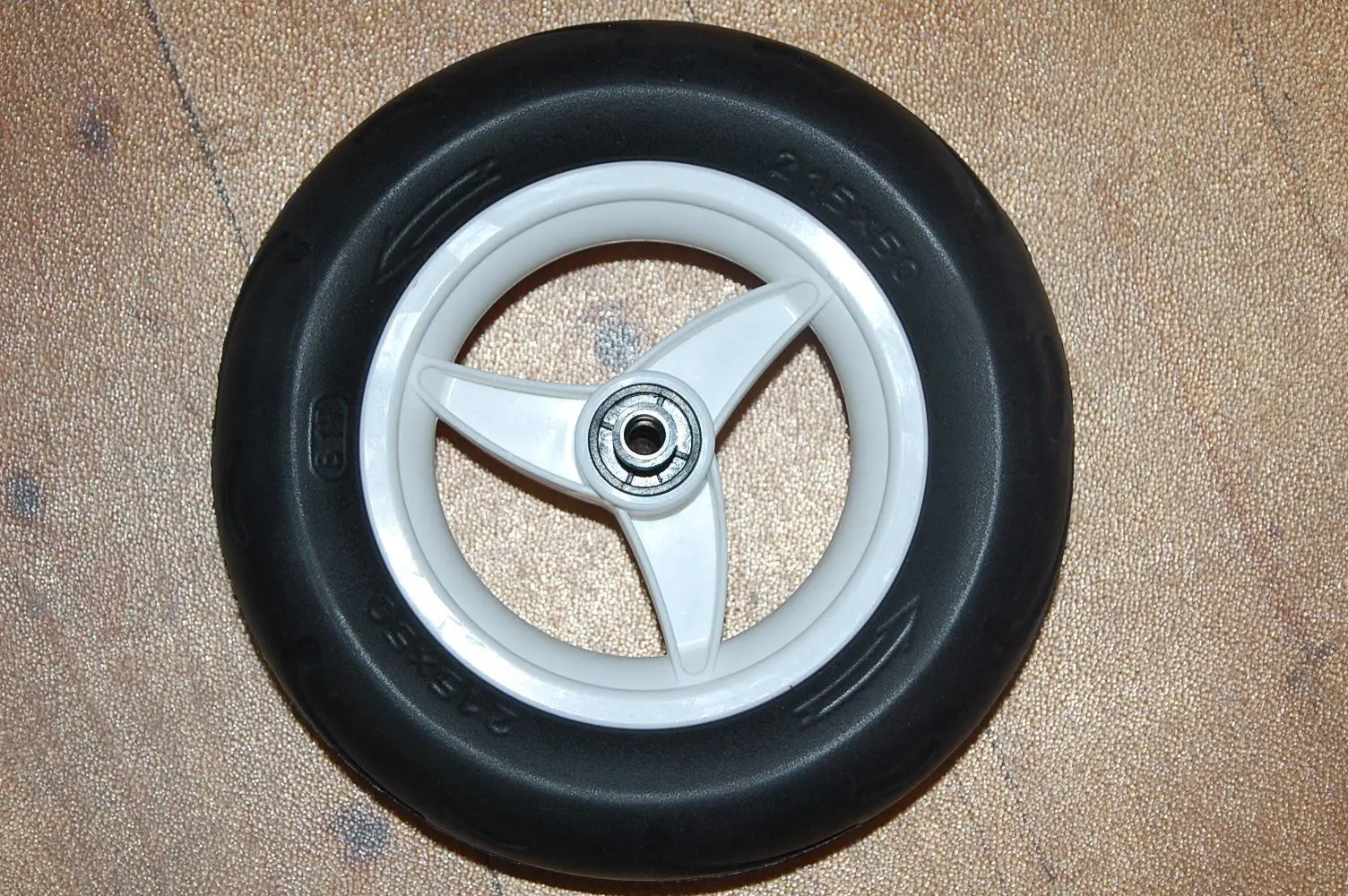Puky Hinterrad für Laufrad - LR M 215 x 50 bereift - weiße Felge Puky Hinterrad für Laufrad - LR M 215 x 50 bereift - weiße Felge