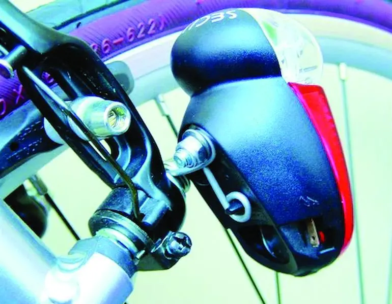 B+M Dioden Rücklicht mit Standlicht Seculite plus CROSS B+M Dioden Rücklicht mit Standlicht Seculite plus CROSS